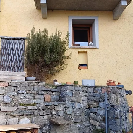 Casa vacanze Casa Vista E Giardino Porlezza